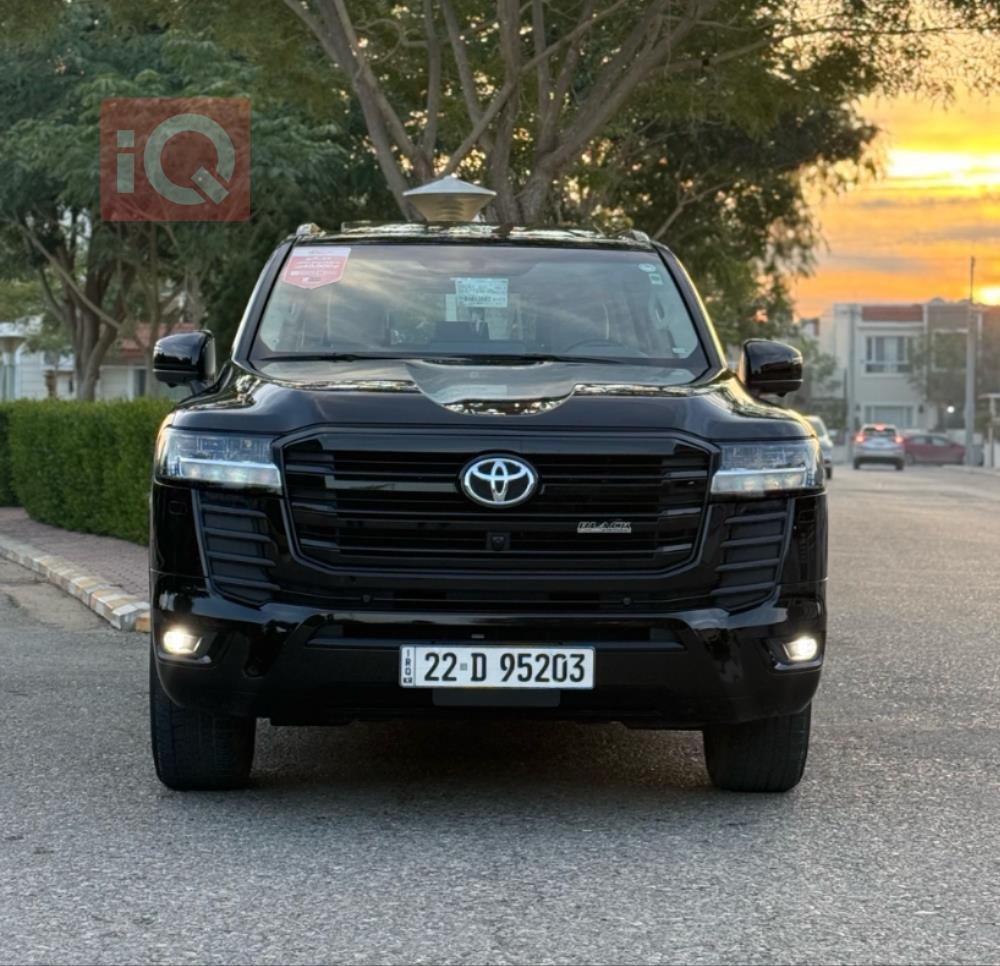 تويوتا لاندكروزر